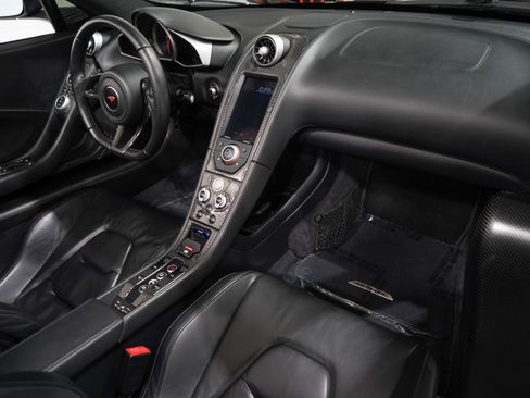 Used 2013 McLaren MP4-12C Spider RWD image 18
