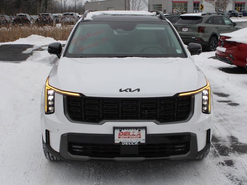 New 2025 Kia Sorento SX image 2