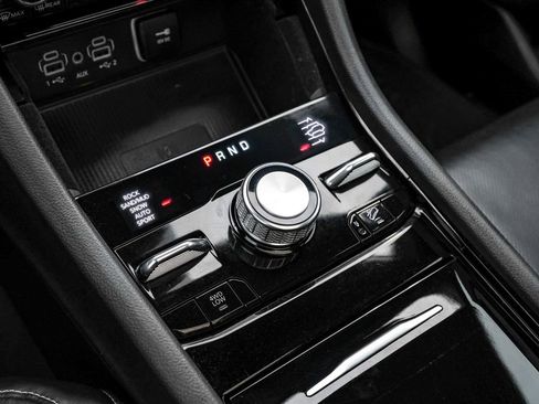 Used 2021 Jeep Grand Cherokee L Overland w/ Luxury Tech Group IV image 25