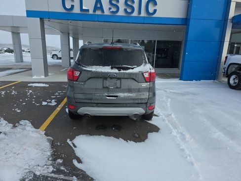 Used 2019 Ford Escape Titanium image 7