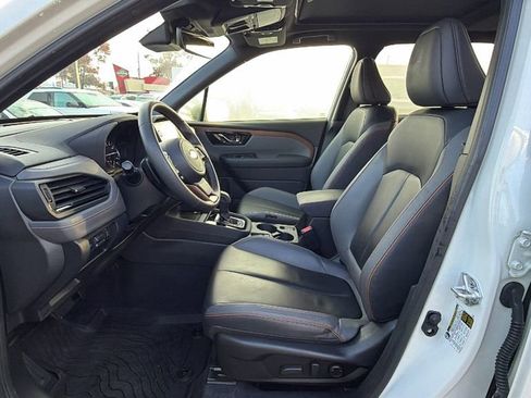 Used 2025 Subaru Forester Sport image 33
