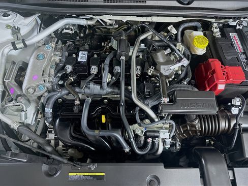 Used 2025 Nissan Sentra S image 32