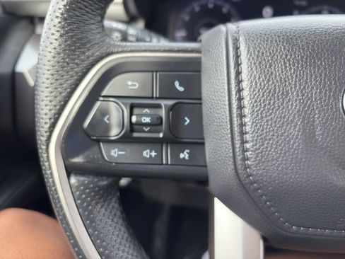 Used 2025 Toyota Tacoma TRD Off-Road image 18