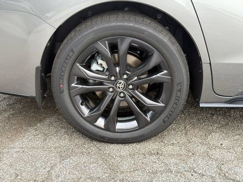 New 2026 Toyota Sienna XSE FWD image 23