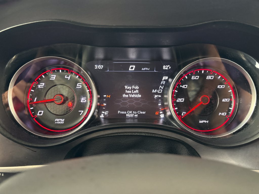 Used 2022 Dodge Charger SXT RWD image 17