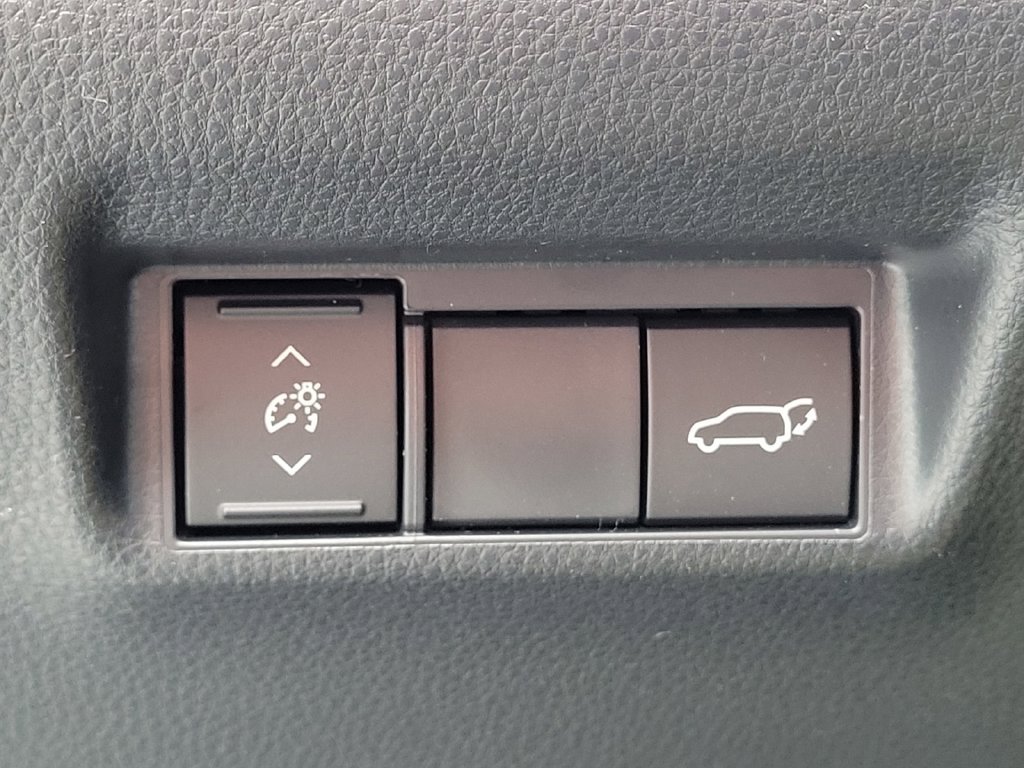 Used 2026 Toyota RAV4 AWD Plug-in Hybrid image 8