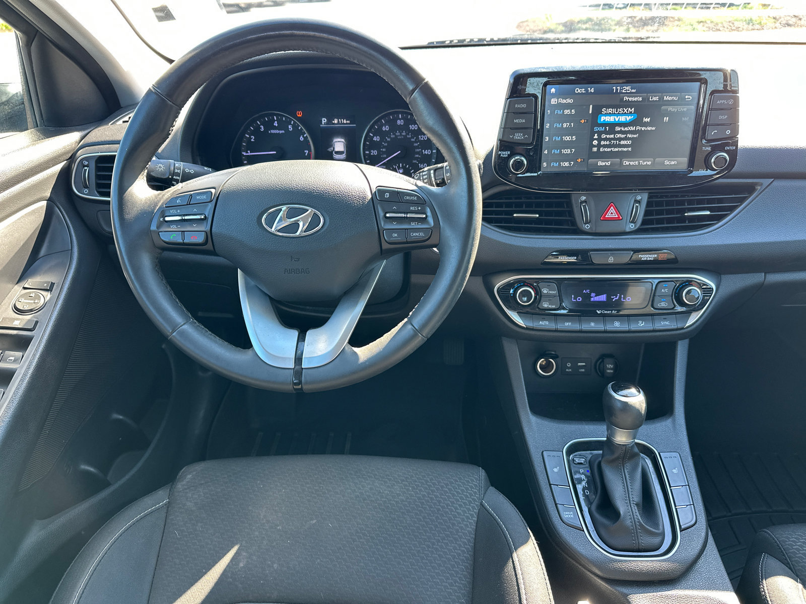 Used 2018 Hyundai Elantra GT w/ Style Package 02 FWD image 18