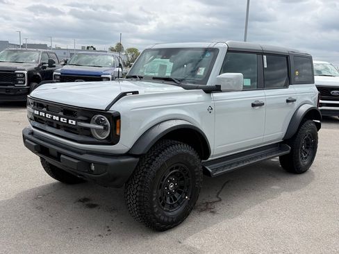 New 2026 Ford Bronco Outer Banks image 38