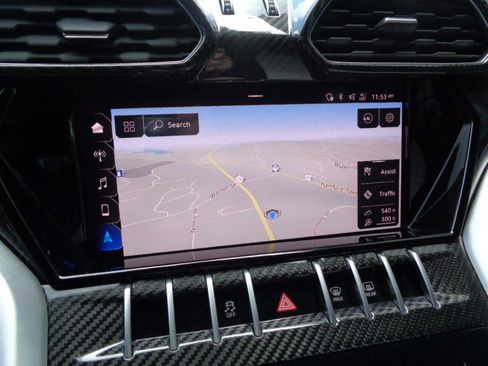 Used 2020 Lamborghini Urus AWD/4WD image 11