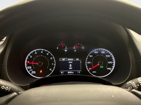 Used 2018 GMC Terrain SLE FWD image 9