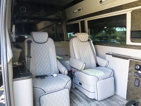Used 2020 Mercedes-Benz Sprinter 3500 image 13