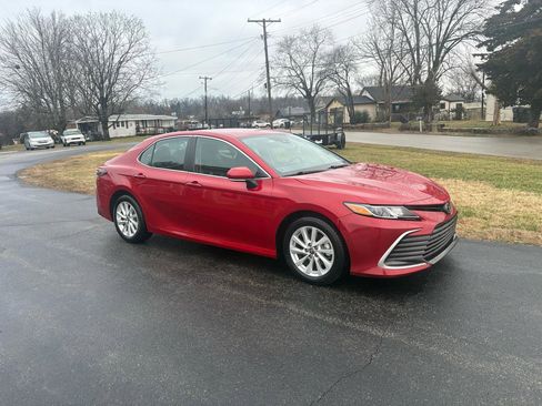 Used 2024 Toyota Camry LE image 24