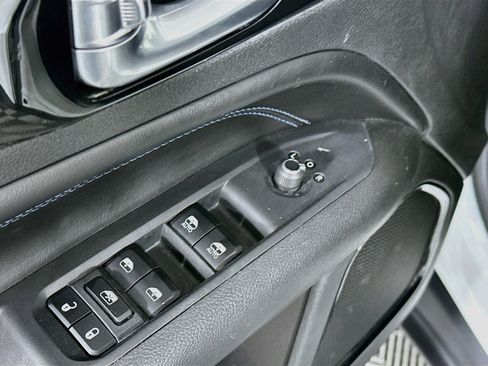 Used 2026 Jeep Compass Latitude AWD/4WD image 15