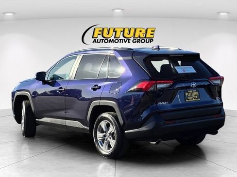 Used 2024 Toyota RAV4 XLE AWD/4WD image 7