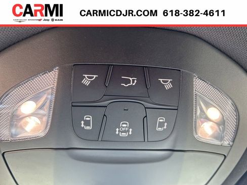 New 2027 Chrysler Pacifica Select FWD image 25