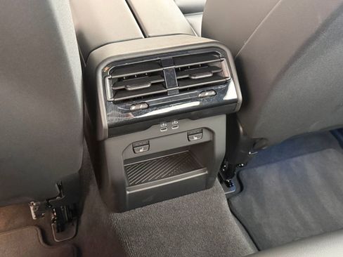 Used 2025 BMW i5 M60 w/ Premium Package image 23