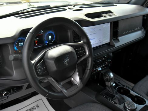 Used 2025 Ford Bronco Big Bend AWD/4WD image 14