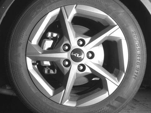 Used 2025 Kia K4 LXS image 12