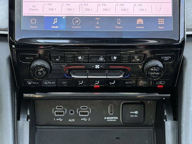 Used 2023 Jeep Grand Cherokee 4WD 4xe w/ Luxury Tech Group II image 22