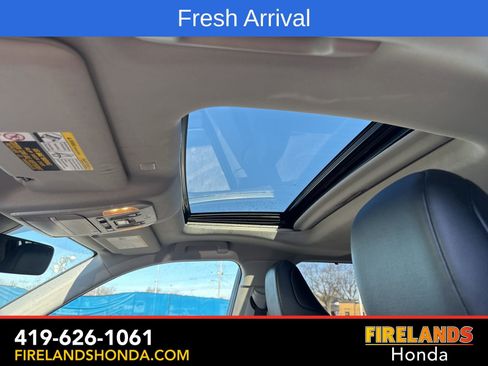 Used 2021 Toyota Highlander XLE image 29