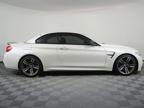 Used 2016 BMW M4 Convertible image 2