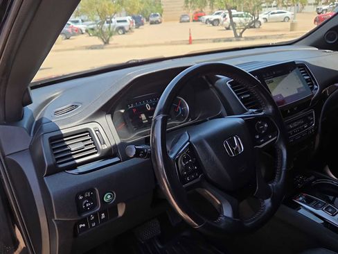 Used 2021 Honda Pilot Black Edition image 10