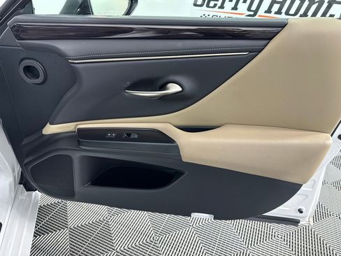 Used 2020 Lexus ES 350 350 image 31