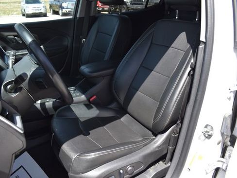 Used 2024 GMC Terrain SLT AWD/4WD image 13