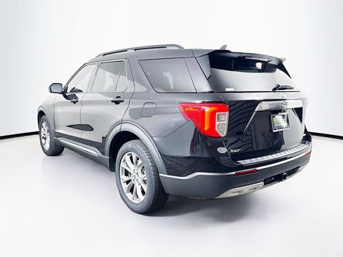 Used 2023 Ford Explorer XLT w/ Equipment Group 202A AWD/4WD image 5