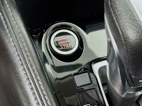 Used 2019 Nissan Kicks SV image 20