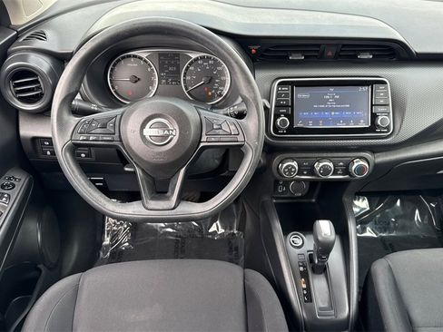 Used 2023 Nissan Kicks S image 14