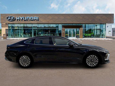 New 2026 Hyundai Sonata Limited image 9