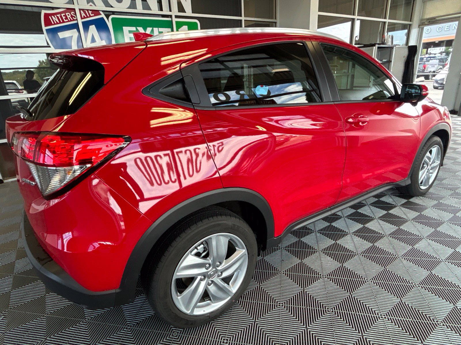 Used 2020 Honda HR-V EX image 6