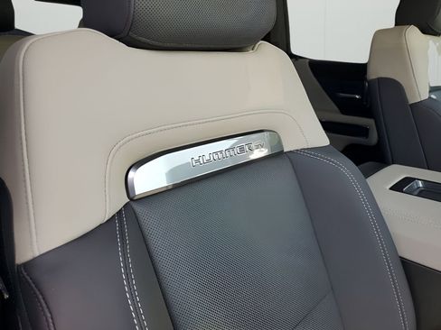 New 2026 GMC Hummer EV SUV image 16