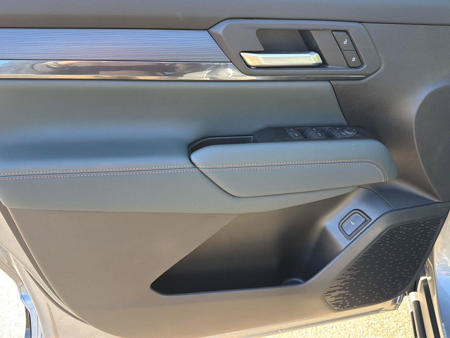 New 2027 GMC Terrain AT4 AWD/4WD image 10