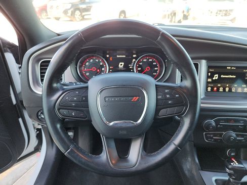 Used 2022 Dodge Charger SXT image 16