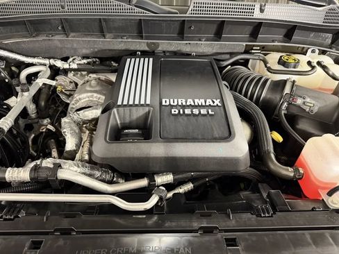 Used 2021 GMC Sierra 1500 AT4 w/ AT4 Preferred Package AWD/4WD image 11