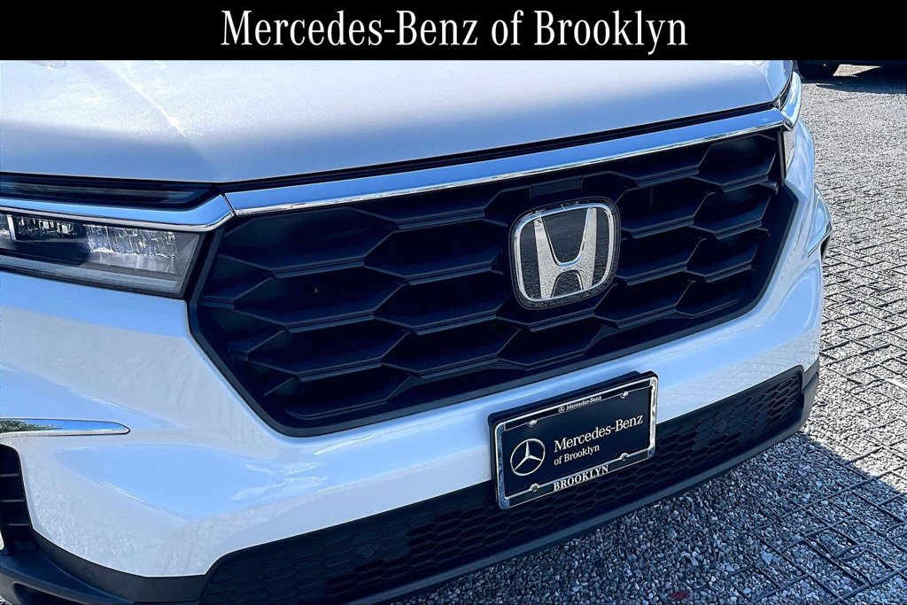 Used 2023 Honda Pilot LX image 30