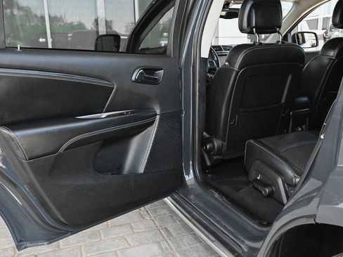 Used 2018 Dodge Journey Crossroad FWD image 36