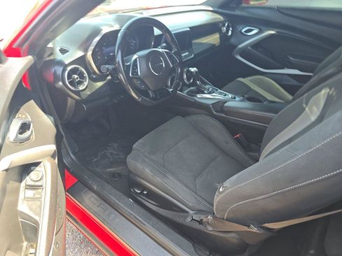 Used 2020 Chevrolet Camaro LT RWD image 3