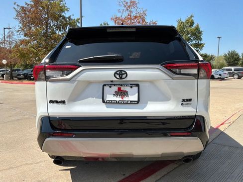 Used 2025 Toyota RAV4 XSE w/ Advanced Technology Package AWD/4WD image 7