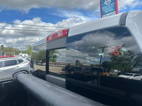 Used 2018 Chevrolet Silverado 1500 LTZ w/ LTZ Plus Package AWD/4WD image 8