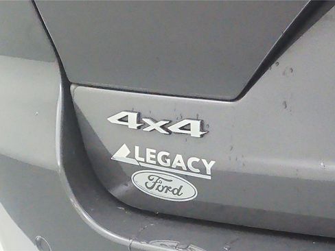 Used 2022 Jeep Grand Cherokee Overland w/ Luxury Tech Group IV image 32