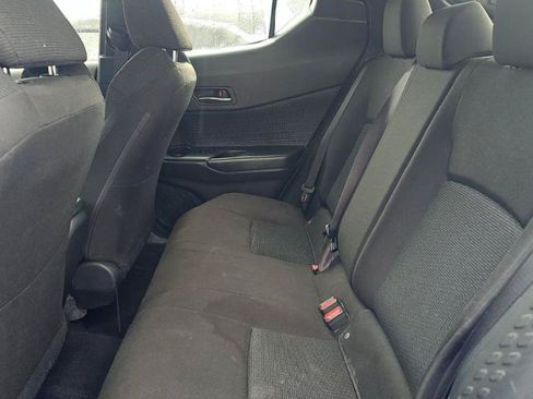 Used 2019 Toyota C-HR XLE FWD image 15