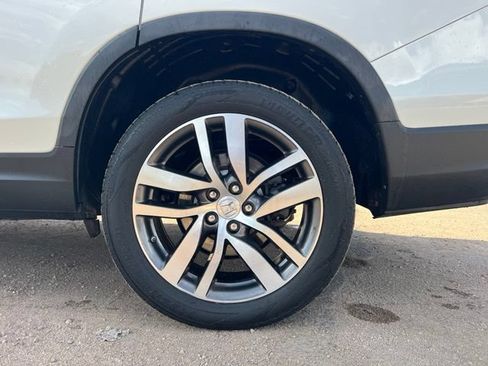 Used 2016 Honda Pilot Touring image 14