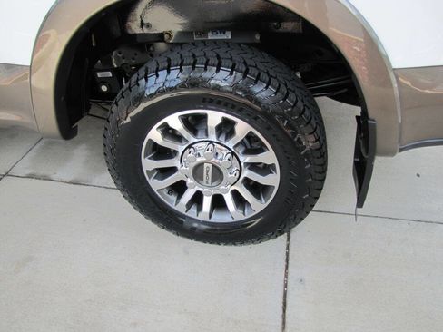 Used 2022 Ford F250 Lariat w/ Lariat Value Package image 35