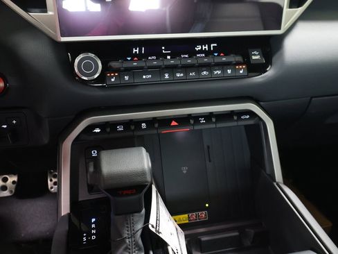New 2026 Toyota Tundra Limited AWD/4WD image 20