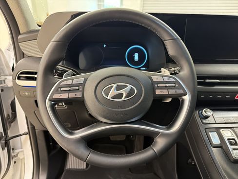 Used 2024 Hyundai Palisade Limited FWD image 18