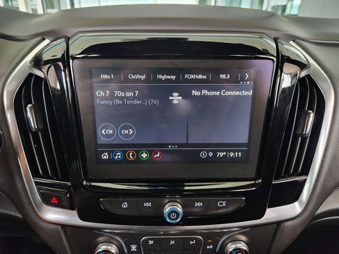 Certified 2023 Chevrolet Traverse LT image 16