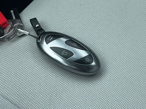 Used 2025 Hyundai Kona SEL image 26